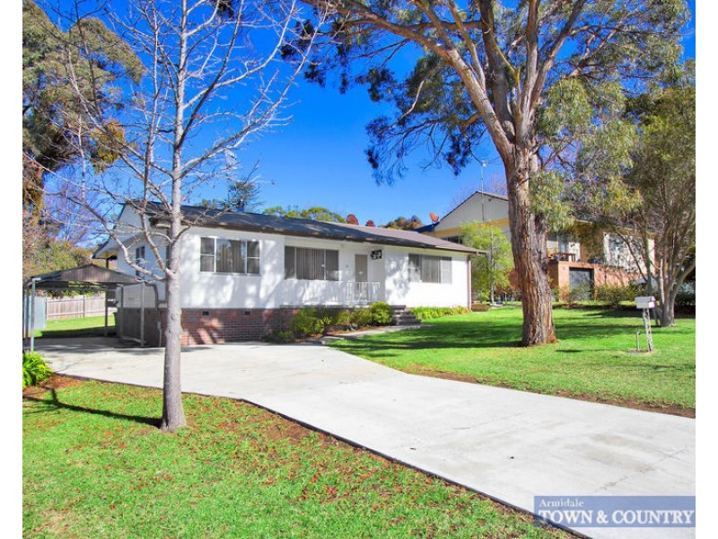 12 Johnson Avenue, Armidale NSW 2350