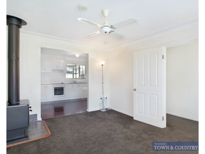 12 Johnson Avenue, Armidale NSW 2350