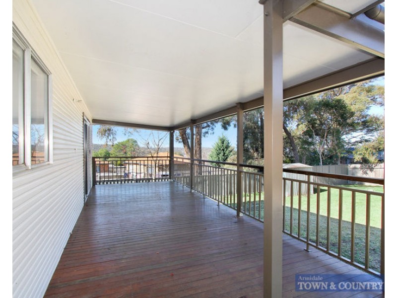 12 Johnson Avenue, Armidale NSW 2350