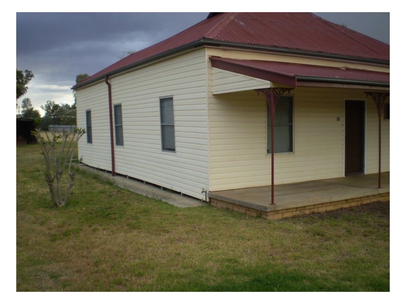 85 Court Street, Manilla NSW 2346