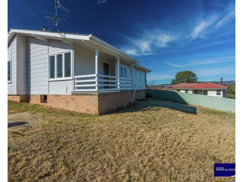 1A Herbert Lane, Armidale NSW 2350