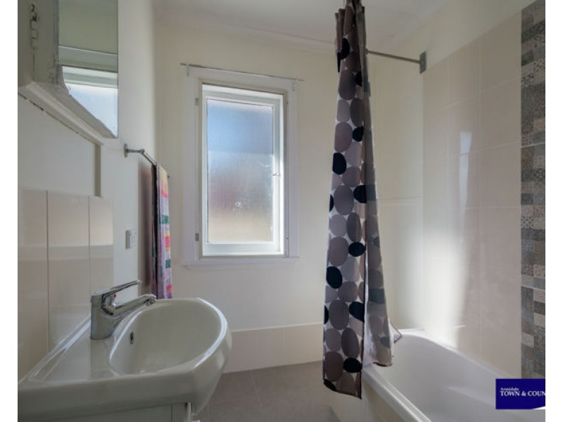 1A Herbert Lane, Armidale NSW 2350