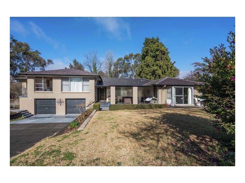 2 Catherine Street, Armidale NSW 2350
