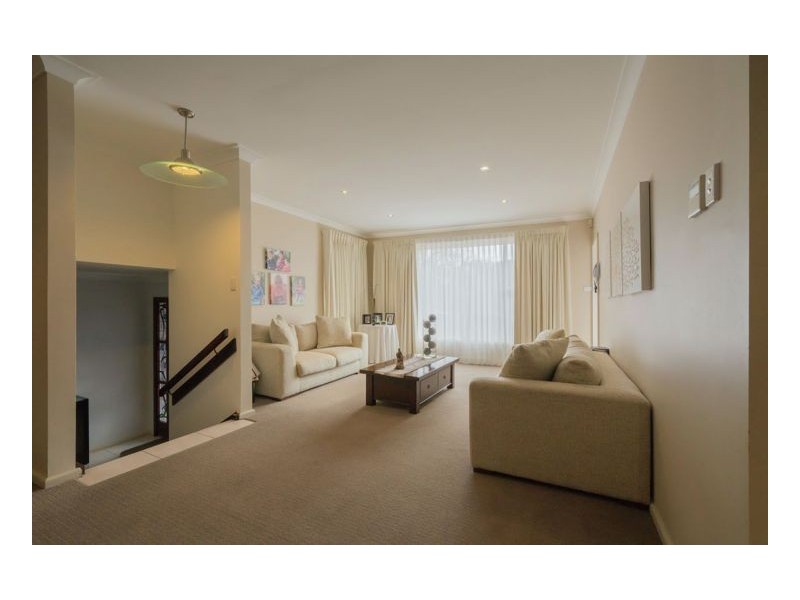 2 Catherine Street, Armidale NSW 2350