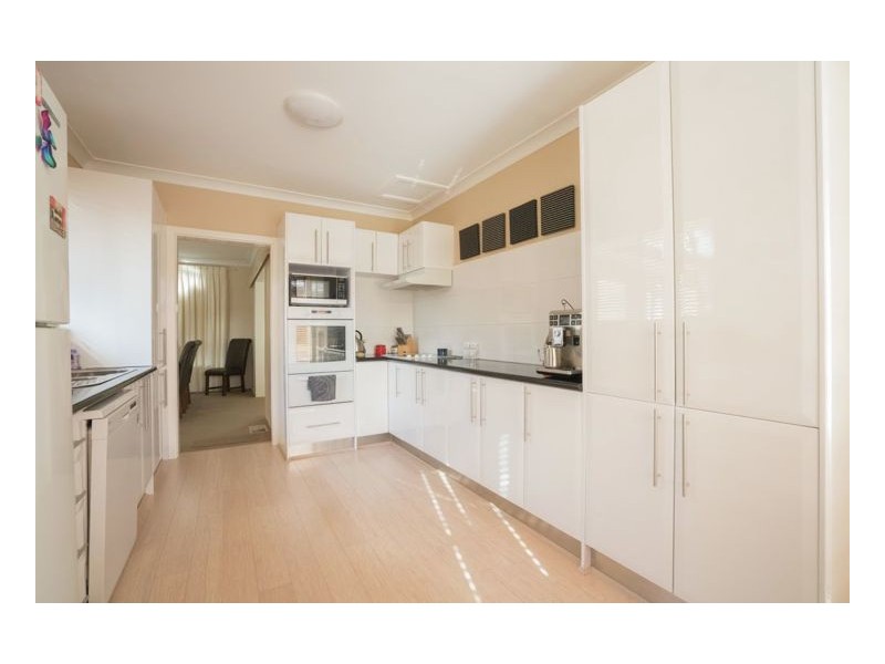 2 Catherine Street, Armidale NSW 2350