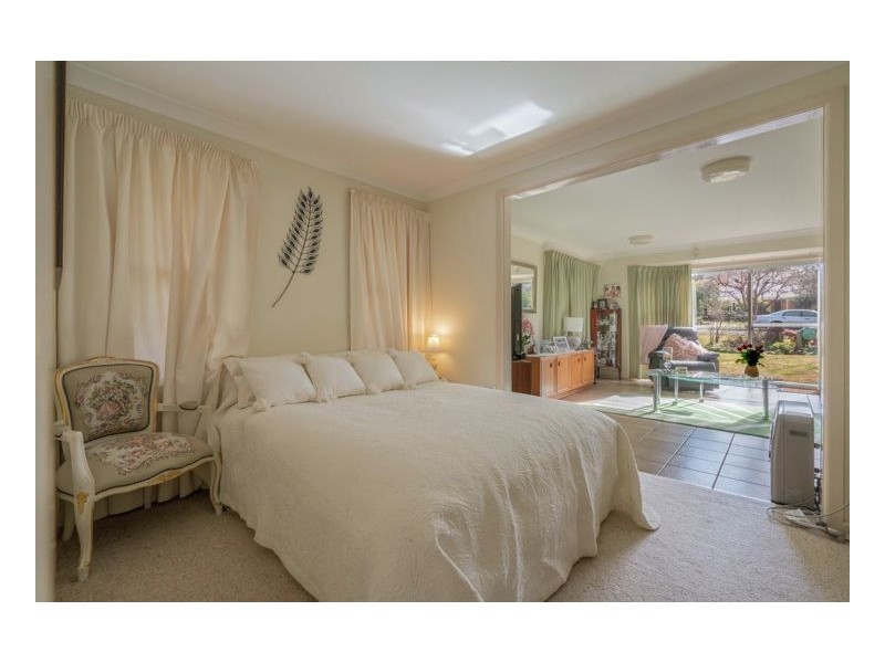 2 Catherine Street, Armidale NSW 2350