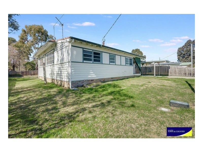 97 Golgotha Street, Armidale NSW 2350