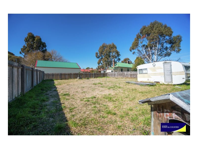 101 Golgotha Street, Armidale NSW 2350