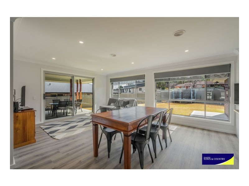 6 Peterson Drive, Armidale NSW 2350