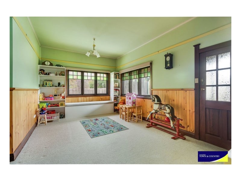 127 Jeffrey Street, Armidale NSW 2350