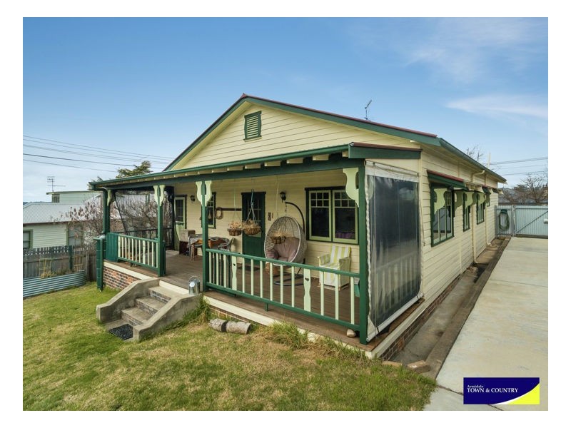 127 Jeffrey Street, Armidale NSW 2350