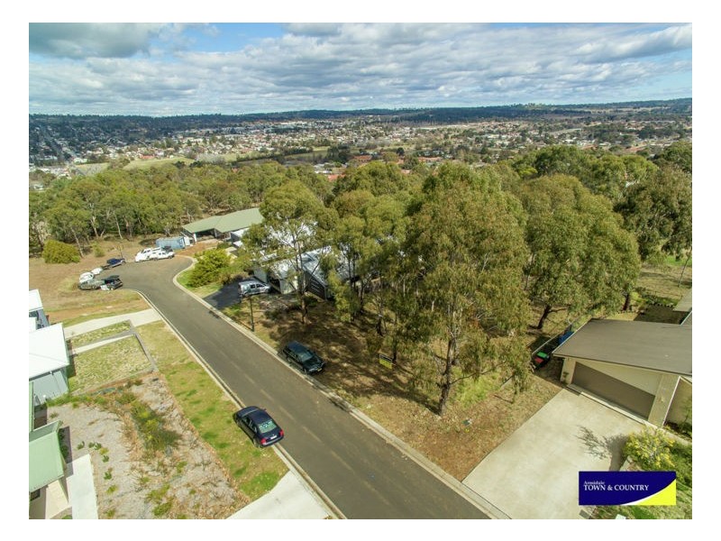 10 Illallangi Close, Armidale NSW 2350