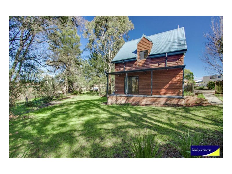 23 Rowan Avenue, Uralla NSW 2358