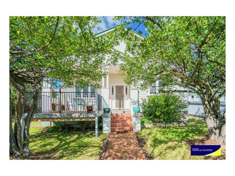 236 Rusden Street, Armidale NSW 2350