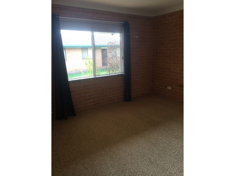 3/9 Balblair Street, Guyra NSW 2365