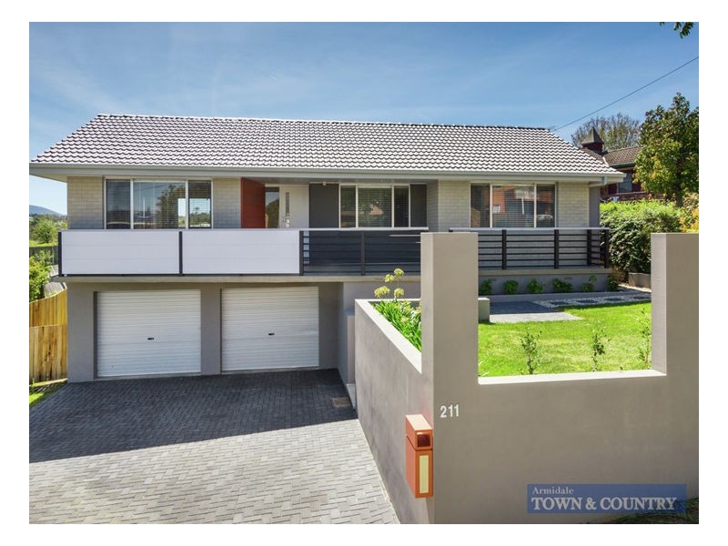 211 Erskine Street, Armidale NSW 2350