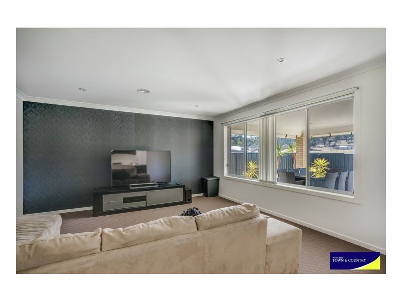 30 Albion Close, Armidale NSW 2350