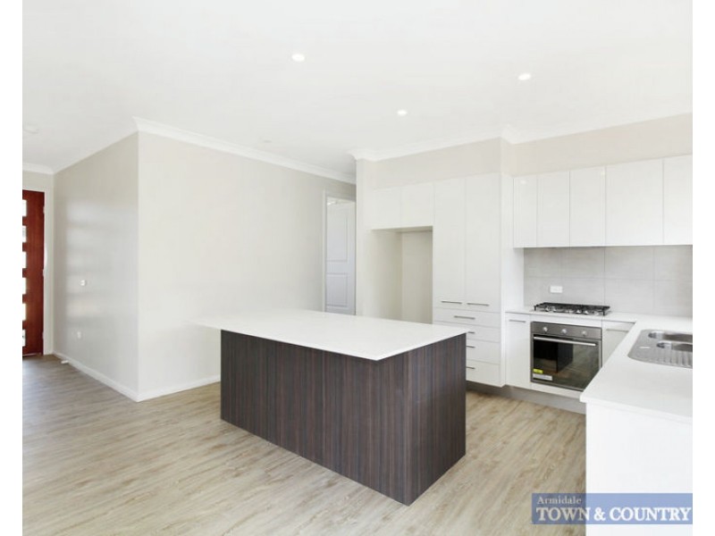 2 McGrath Place, Armidale NSW 2350