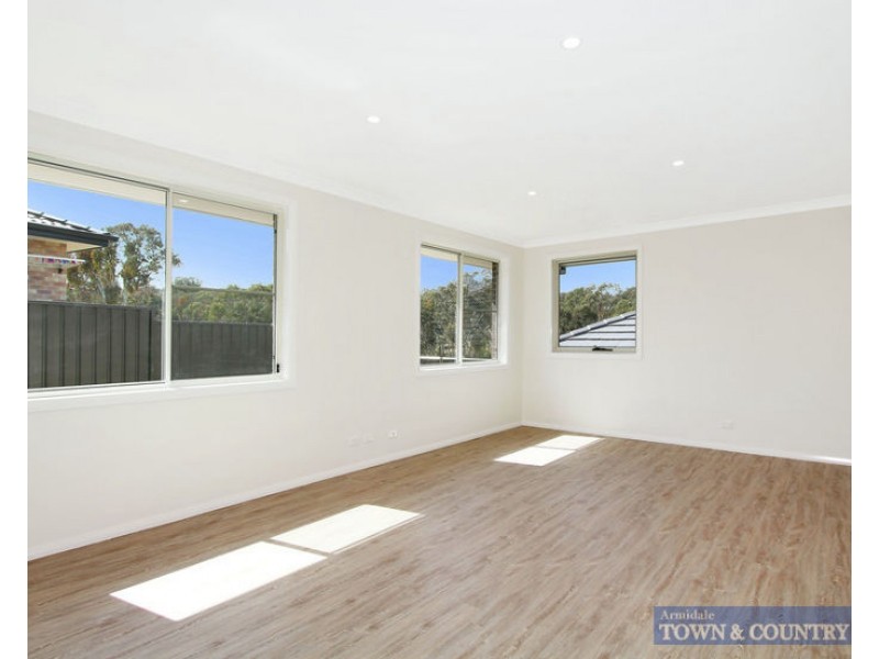 2 McGrath Place, Armidale NSW 2350