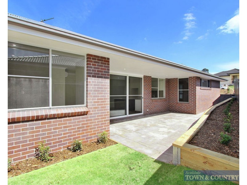 2 McGrath Place, Armidale NSW 2350