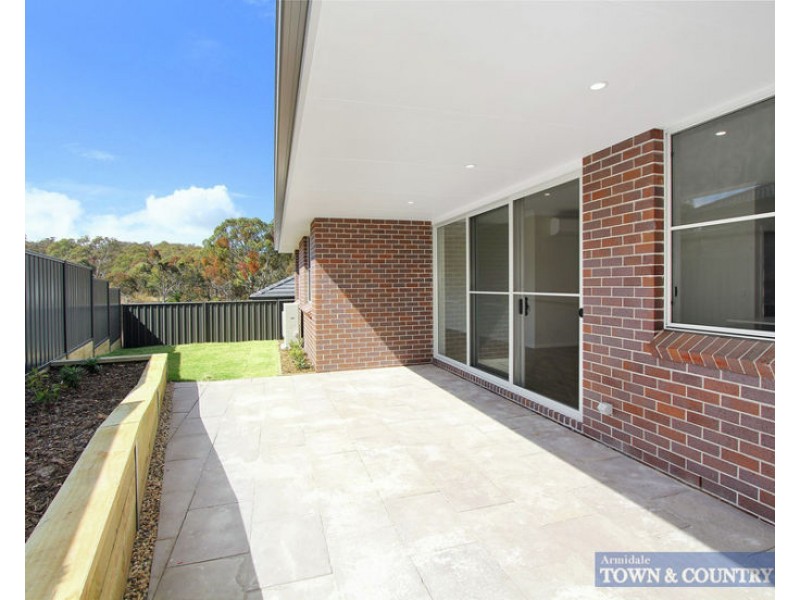 2 McGrath Place, Armidale NSW 2350