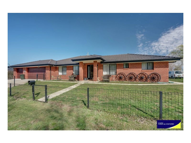 196 Sandon Street, Guyra NSW 2365