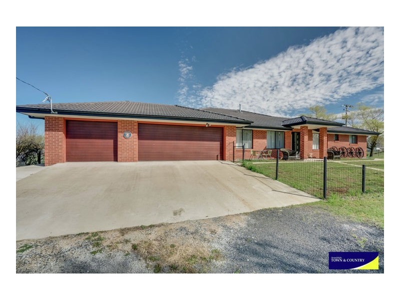 196 Sandon Street, Guyra NSW 2365