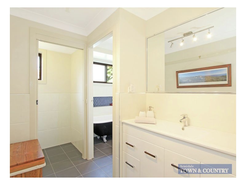 9 Centura Crescent, Armidale NSW 2350