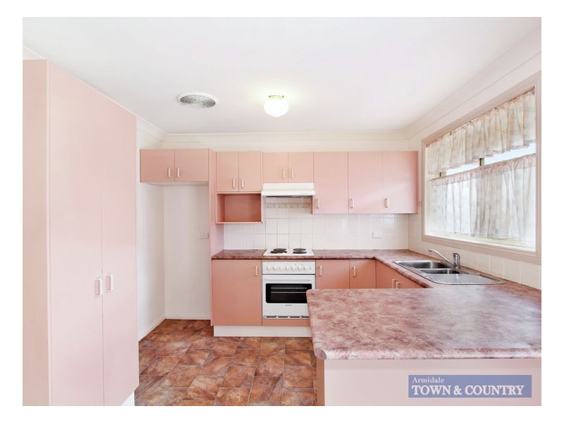 96 Fittler Close, Armidale NSW 2350