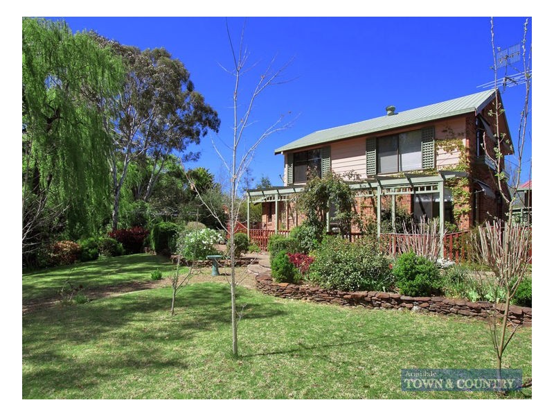 1/9 Florence Crescent, Armidale NSW 2350