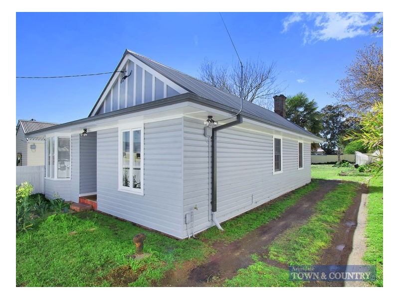 129 Taylor Street, Armidale NSW 2350