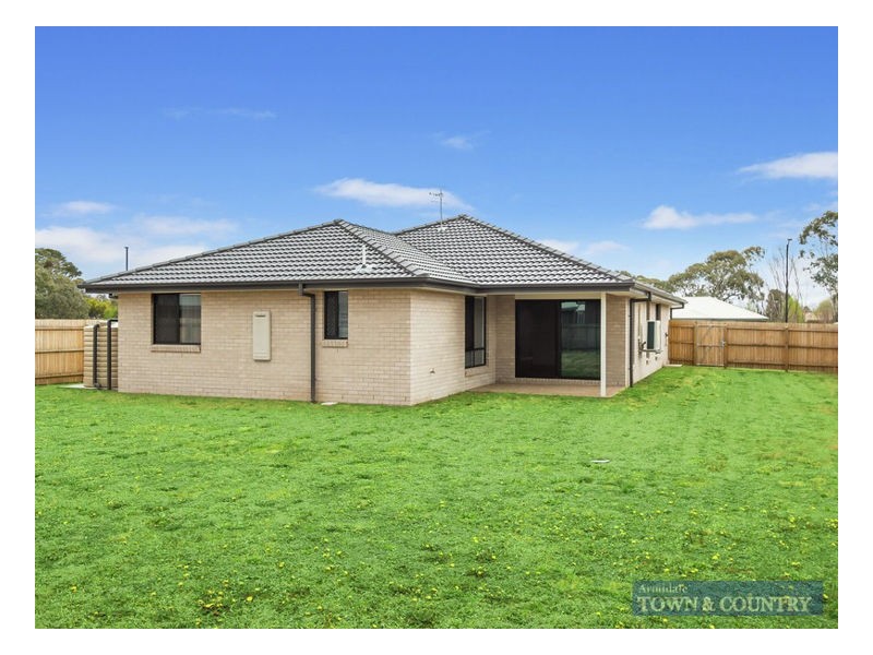 22 Claret Ash Drive, Guyra NSW 2365