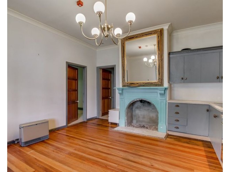 2/136 Allingham Street, Armidale NSW 2350