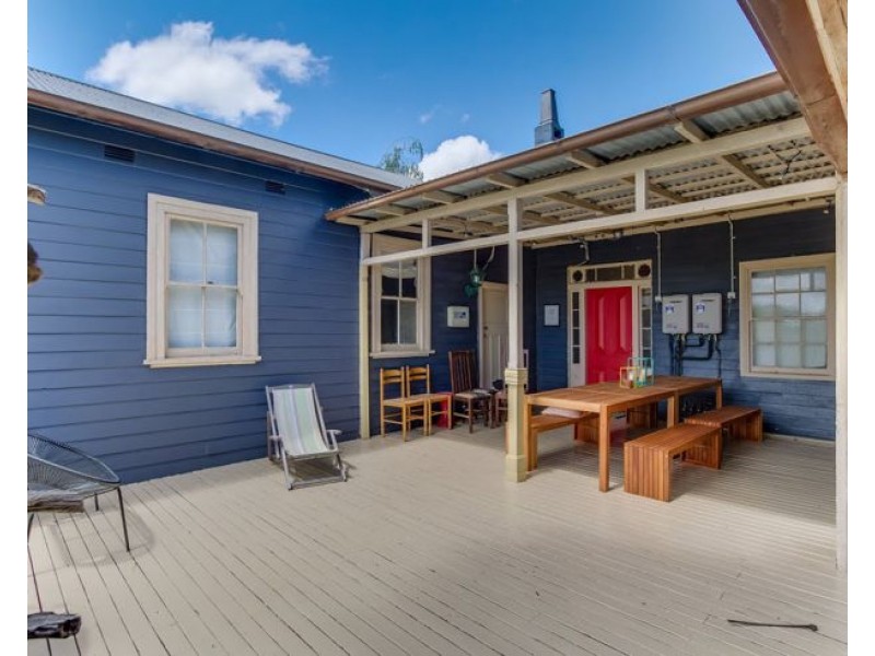 2/136 Allingham Street, Armidale NSW 2350