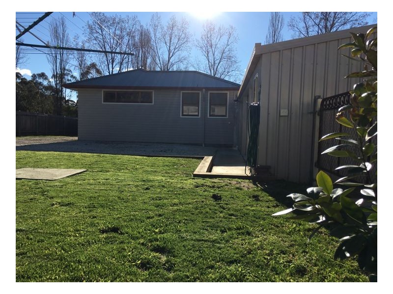 195 Kennedy Street, Armidale NSW 2350