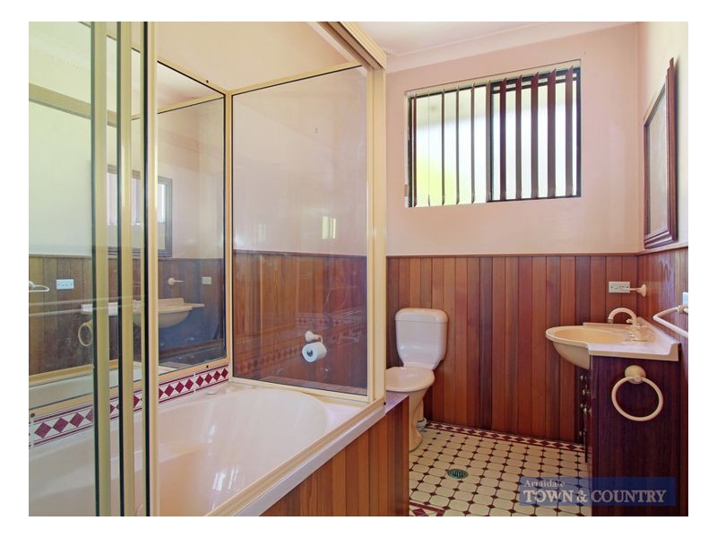 3 Kenalmac Avenue, Armidale NSW 2350