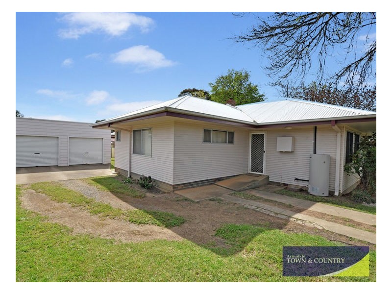 218 Kennedy Street, Armidale NSW 2350