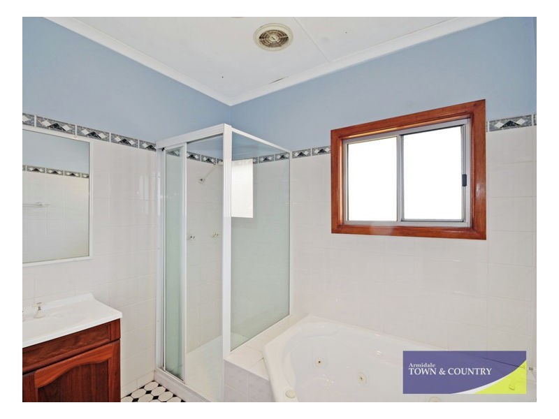 218 Kennedy Street, Armidale NSW 2350