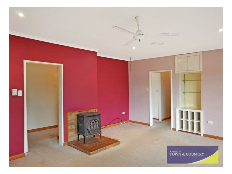 218 Kennedy Street, Armidale NSW 2350