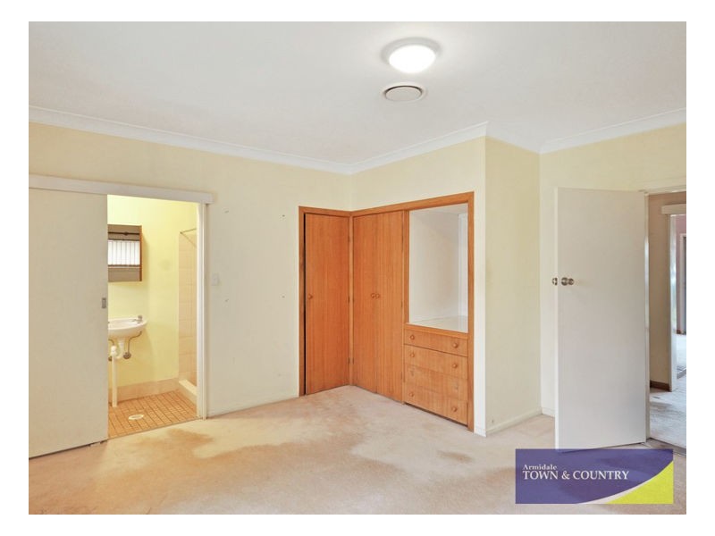 218 Kennedy Street, Armidale NSW 2350