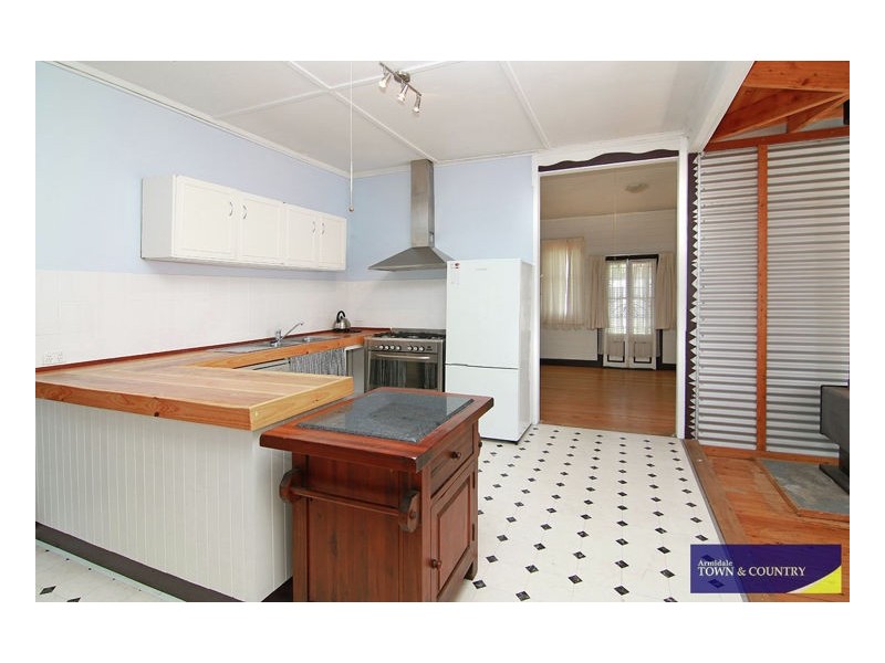 2 Jewell Avenue, Armidale NSW 2350