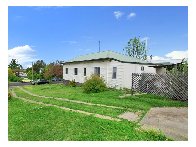 34 Faulkner Street, Armidale NSW 2350