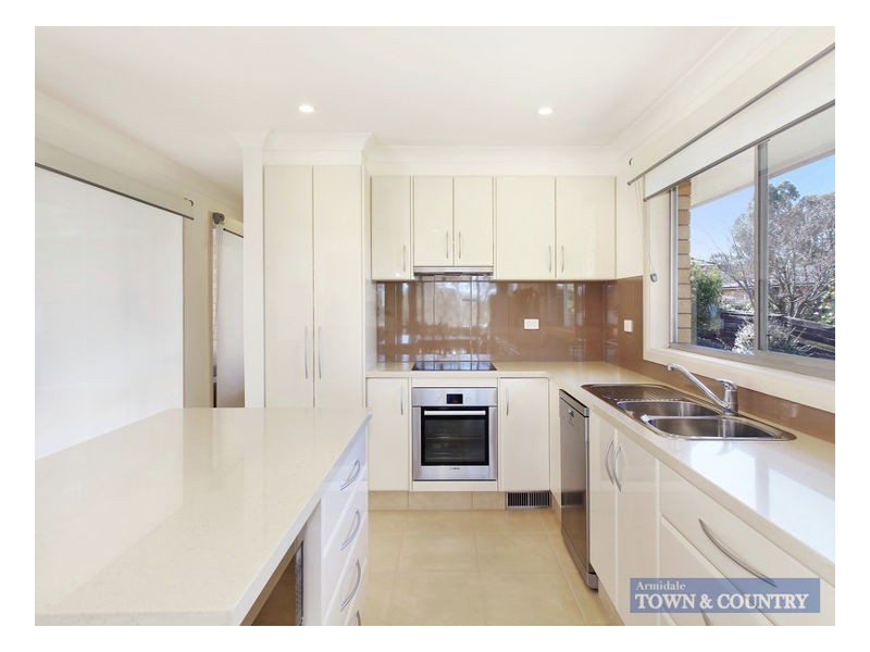 9 Werrina Crescent, Armidale NSW 2350