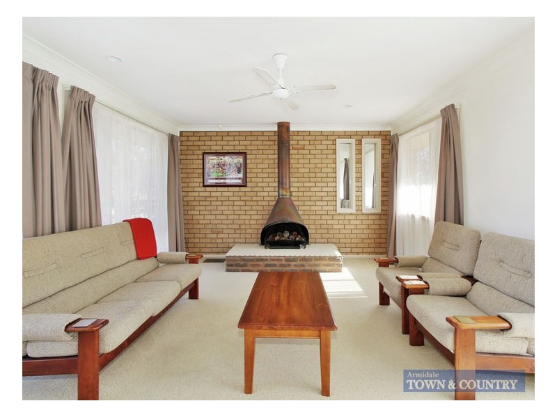 9 Werrina Crescent, Armidale NSW 2350