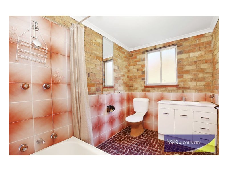23 Moyes Street, Armidale NSW 2350