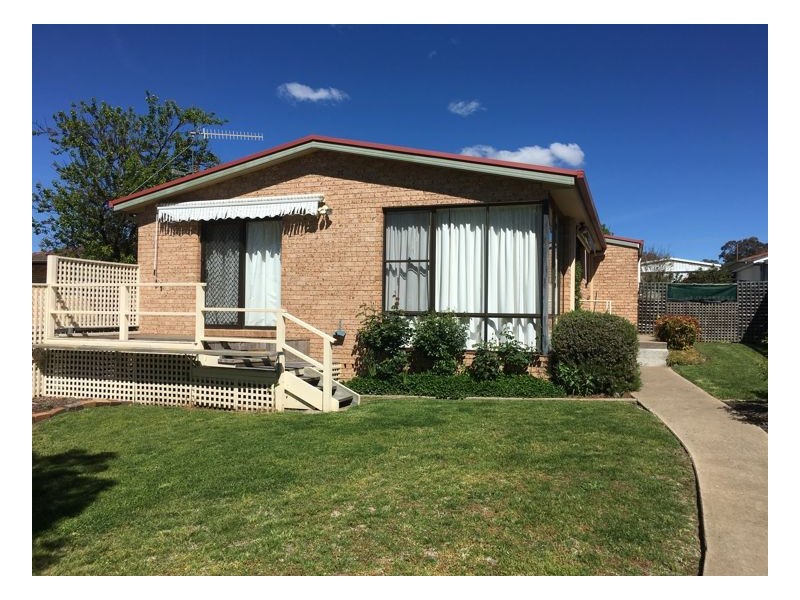 1/68 Rockvale Road, Armidale NSW 2350