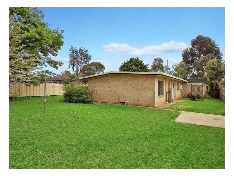 14 Bowman Avenue, Armidale NSW 2350