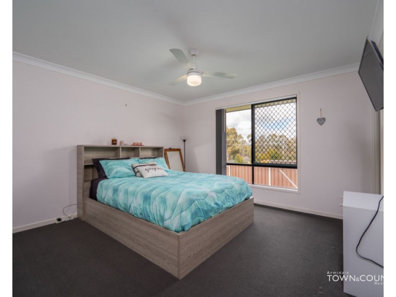 5 McGrath Place, Armidale NSW 2350