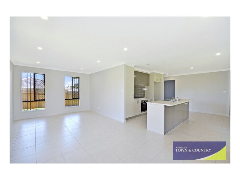 9 White Gum Place, Guyra NSW 2365