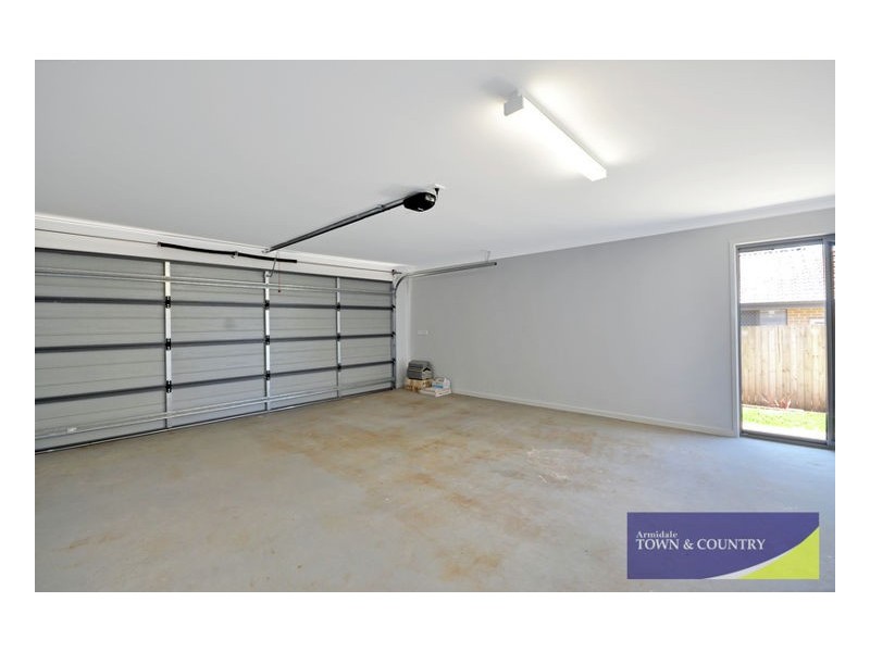 9 White Gum Place, Guyra NSW 2365